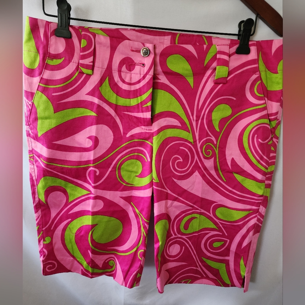 Loudmouth Golf Shorts. Size 6